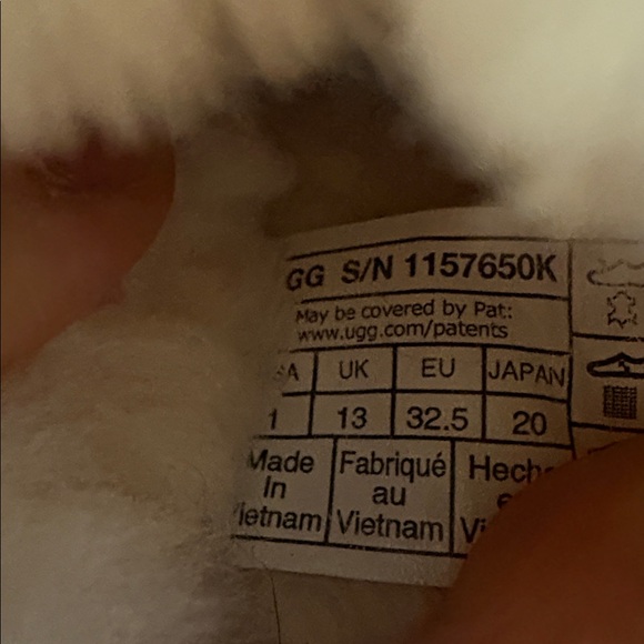 UGG Cozy II Iridescent Stars ⭐️ Slippers kids size 1 - Picture 7 of 7